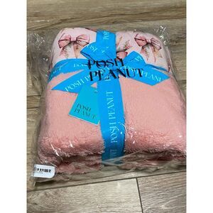 Posh Peanut Everly Jane Luxe Plush Patoo Blanket NWT